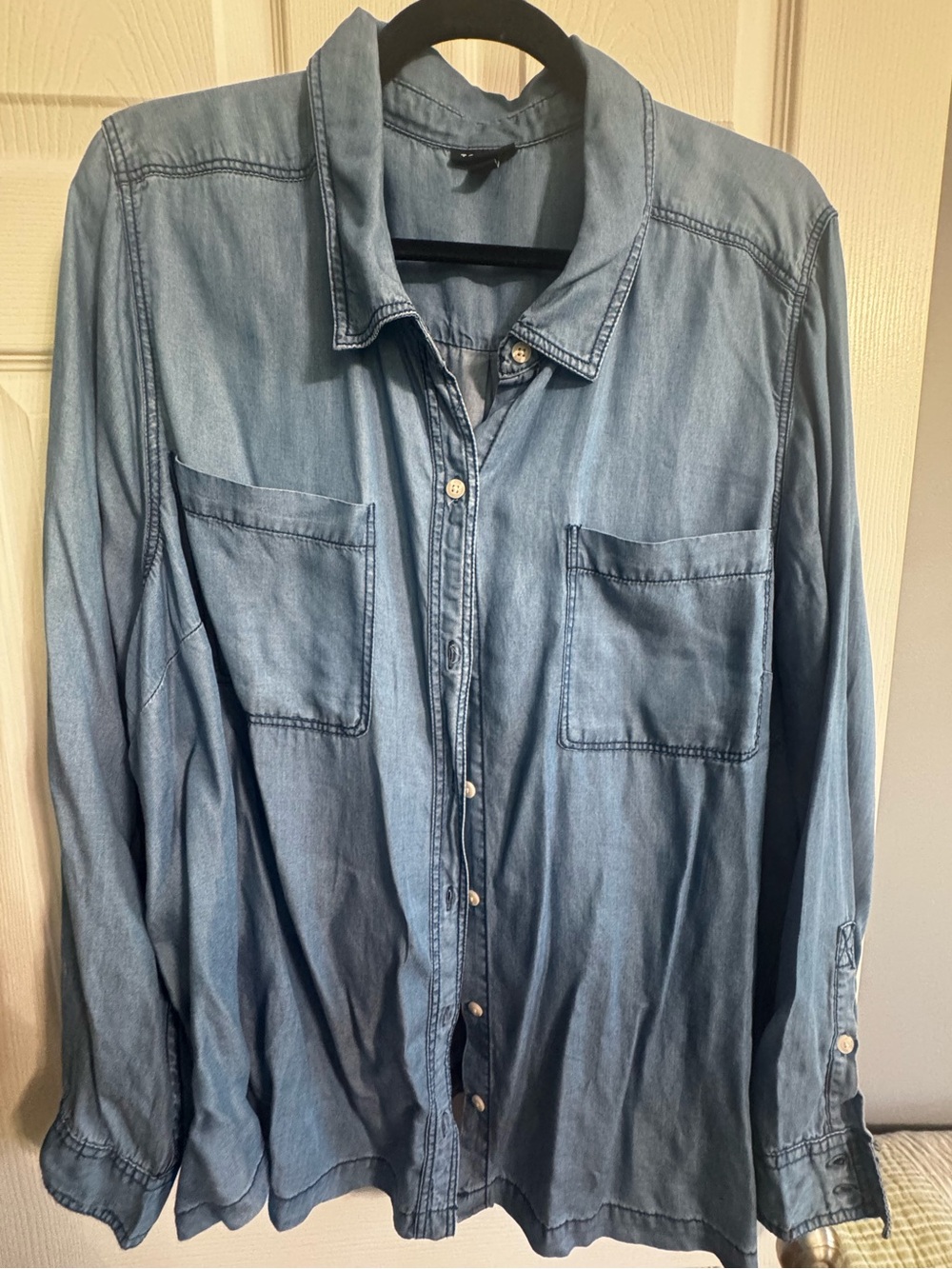 Torrid 3X Long Sleeve Button Up chambray shirt